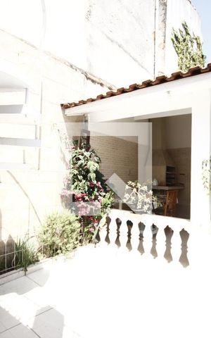 Casa à venda com 300m², 3 quartos e 2 vagasQuintal