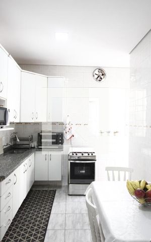 Casa à venda com 300m², 3 quartos e 2 vagasCozinha
