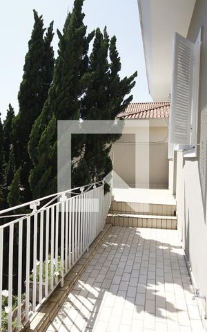 Casa à venda com 300m², 3 quartos e 2 vagasAcesso