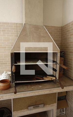 Casa à venda com 300m², 3 quartos e 2 vagasChurrasqueira