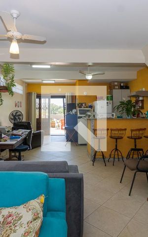 Casa para alugar com 395m², 4 quartos e 5 vagasGaragem/ Espaço Gourmet