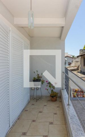 Casa para alugar com 395m², 4 quartos e 5 vagasSala - Sacada