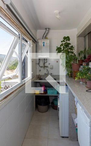 Casa para alugar com 395m², 4 quartos e 5 vagasÁrea de Serviço