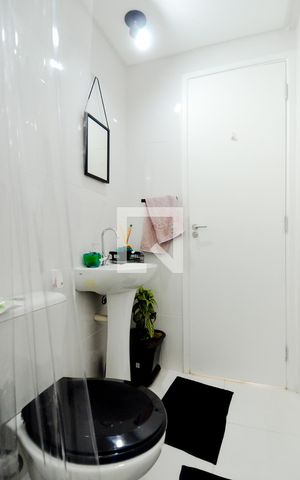 Apartamento à venda com 58m², 2 quartos e 2 vagasBanheiro Social