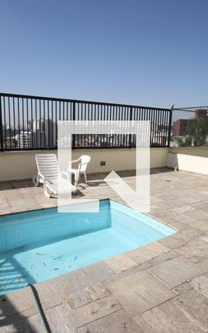 Apartamento à venda com 70m², 2 quartos e 2 vagas Apartamento à venda com 70m², 2 quartos e 2 vagasÁrea comum - Piscina