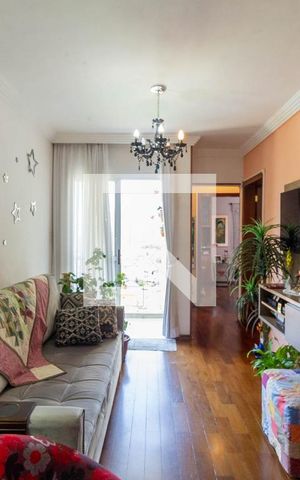 Apartamento à venda com 70m², 2 quartos e 2 vagas Apartamento à venda com 70m², 2 quartos e 2 vagasSala