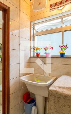 Apartamento à venda com 70m², 2 quartos e 2 vagas Apartamento à venda com 70m², 2 quartos e 2 vagasLavanderia
