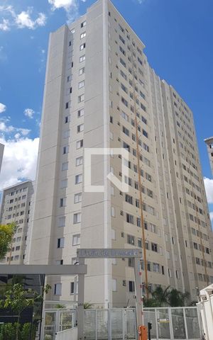 Apartamento para alugar com 44m², 2 quartos e 1 vaga Apartamento para alugar com 44m², 2 quartos e 1 vagaFachada
