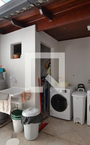Casa para alugar com 306m², 4 quartos e 2 vagasÁrea de Serviço