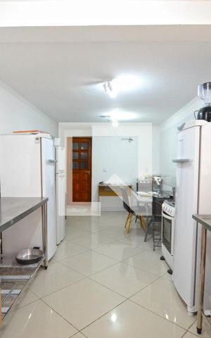 Casa para alugar com 306m², 4 quartos e 2 vagasQuarto 1