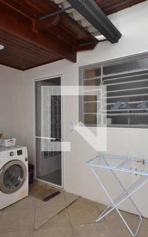 Casa para alugar com 306m², 4 quartos e 2 vagasÁrea de Serviço