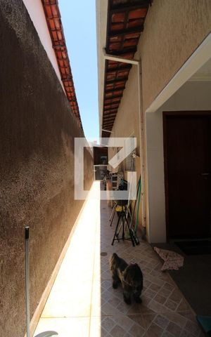 Casa à venda com 398m², 3 quartos e 3 vagasCorredor externo 1