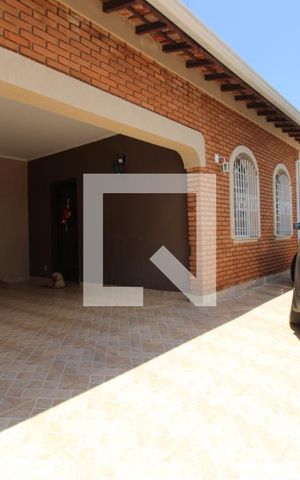 Casa à venda com 398m², 3 quartos e 3 vagasGaragem
