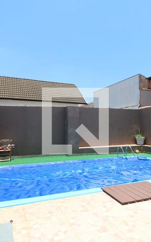 Casa à venda com 398m², 3 quartos e 3 vagasQuintal - Piscina