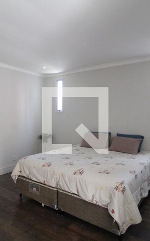 Casa à venda com 340m², 4 quartos e 4 vagasQuarto Suíte