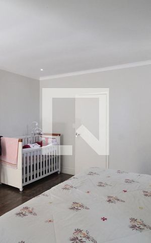 Casa à venda com 340m², 4 quartos e 4 vagasQuarto Suíte