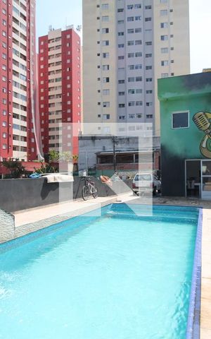 Casa à venda com 340m², 4 quartos e 4 vagasQuintal e Piscina