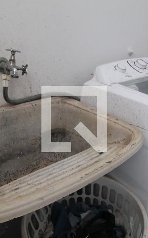 Casa à venda com 340m², 4 quartos e 4 vagasLavanderia