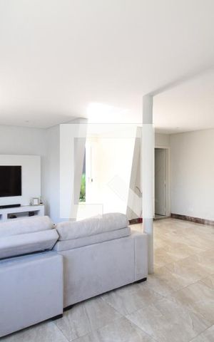 Casa à venda com 340m², 4 quartos e 4 vagasSala