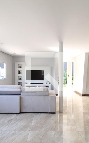Casa à venda com 340m², 4 quartos e 4 vagasSala