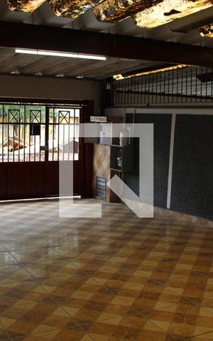 Casa para alugar com 192m², 3 quartos e 4 vagasGaragem