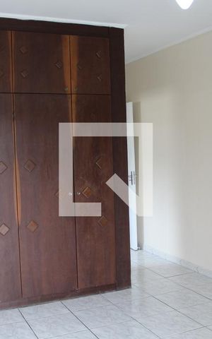 Casa para alugar com 192m², 3 quartos e 4 vagasQuarto