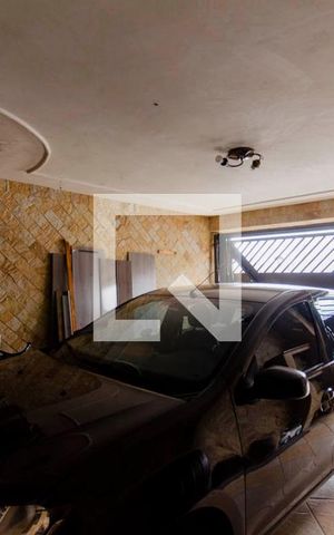 Casa à venda com 136m², 3 quartos e 2 vagas Casa à venda com 136m², 3 quartos e 2 vagasGaragem