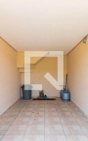 Casa de condomínio à venda com 180m², 4 quartos e 1 vaga Casa de condomínio à venda com 180m², 4 quartos e 1 vagaGaragem