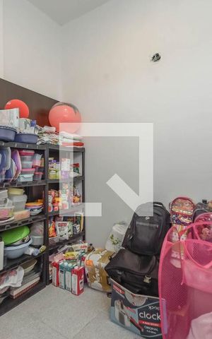 Apartamento à venda com 96m², 3 quartos e sem vaga Apartamento à venda com 96m², 3 quartos e sem vagaQuarto de Serviço