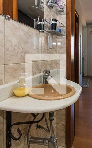 Casa à venda com 380m², 4 quartos e 3 vagasBanheiro da Suíte 2