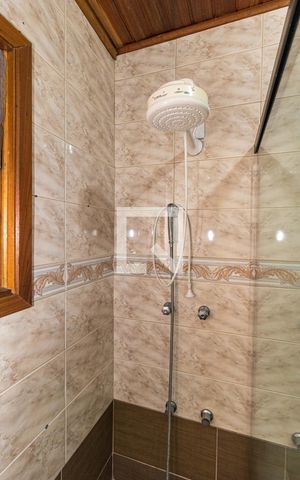 Casa à venda com 380m², 4 quartos e 3 vagasBanheiro da Suite 1