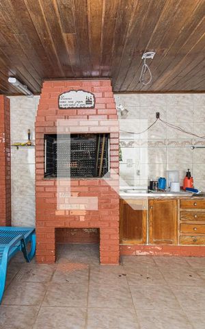 Casa à venda com 380m², 4 quartos e 3 vagasChurrasqueira