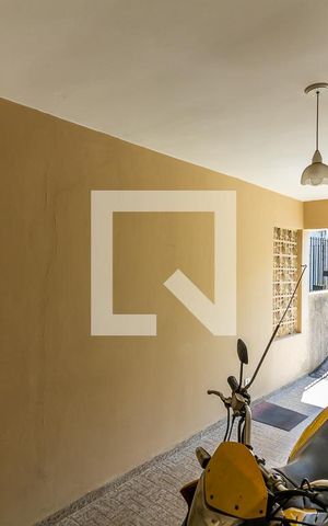 Casa à venda com 120m², 4 quartos e 2 vagas Casa à venda com 120m², 4 quartos e 2 vagasGaragem