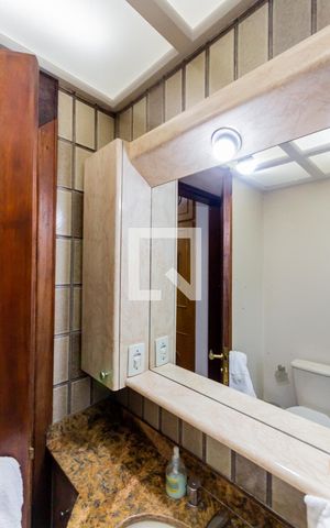 Apartamento para alugar com 156m², 3 quartos e 2 vagas Apartamento para alugar com 156m², 3 quartos e 2 vagasEspelho
