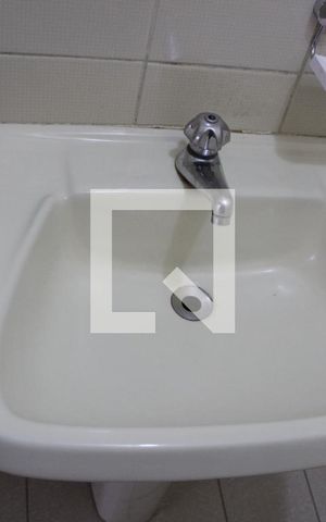 Casa à venda com 356m², 4 quartos e 4 vagasBanheiro Social