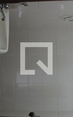 Casa à venda com 356m², 4 quartos e 4 vagasBanheiro Social