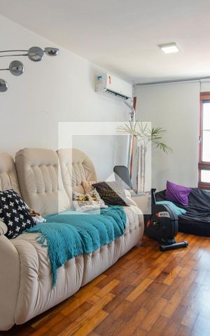 Apartamento à venda com 97m², 2 quartos e 1 vaga Apartamento à venda com 97m², 2 quartos e 1 vagaSala