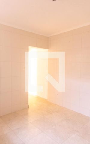 Casa à venda com 250m², 2 quartos e sem vaga Casa à venda com 250m², 2 quartos e sem vagaCozinha