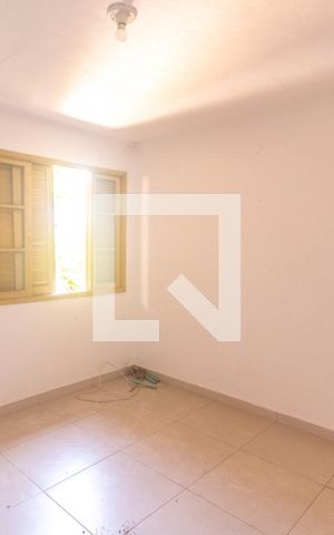 Casa à venda com 250m², 2 quartos e sem vaga Casa à venda com 250m², 2 quartos e sem vagaQuarto 1