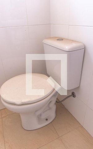 Casa à venda com 250m², 2 quartos e sem vaga Casa à venda com 250m², 2 quartos e sem vagaVaso
