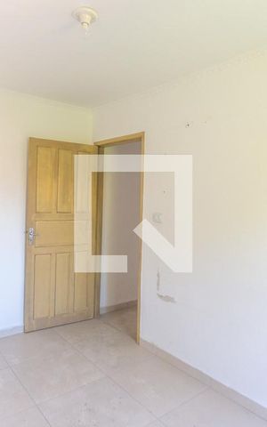 Casa à venda com 250m², 2 quartos e sem vaga Casa à venda com 250m², 2 quartos e sem vagaQuarto 2
