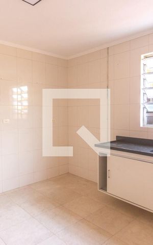 Casa à venda com 250m², 2 quartos e sem vaga Casa à venda com 250m², 2 quartos e sem vagaCozinha