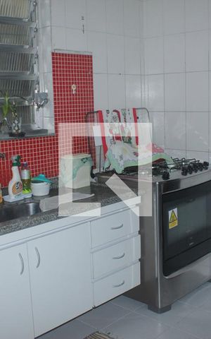 Casa à venda com 92m², 3 quartos e 2 vagasCozinha