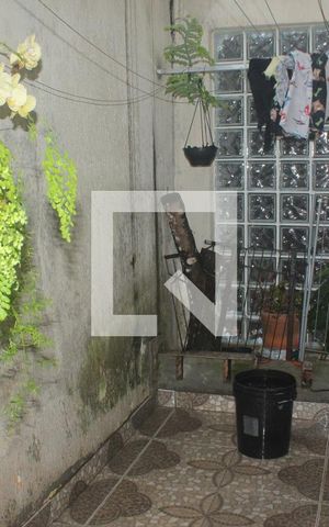 Casa à venda com 92m², 3 quartos e 2 vagasQuintal