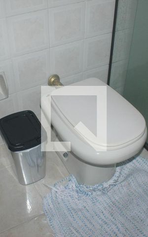 Casa à venda com 92m², 3 quartos e 2 vagasBanheiro de serviço