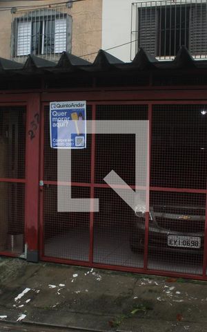 Casa à venda com 92m², 3 quartos e 2 vagasFachada