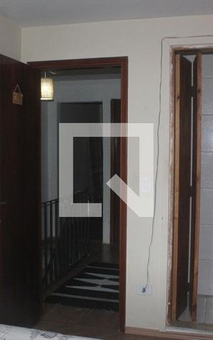 Casa à venda com 92m², 3 quartos e 2 vagasSuíte