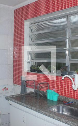 Casa à venda com 92m², 3 quartos e 2 vagasCozinha