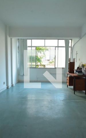 Apartamento à venda com 40m², 1 quarto e sem vagaSala/Quarto