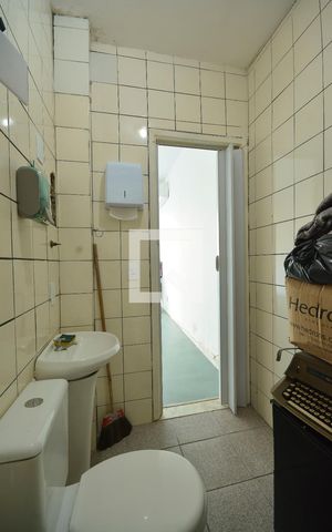 Apartamento à venda com 40m², 1 quarto e sem vagaBanheiro